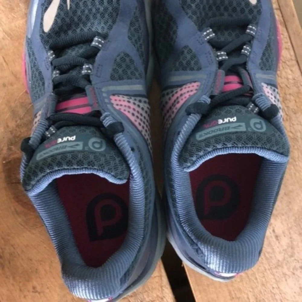 BROOKS Pure Grit blue trail running sneakers us women's size 7 EUC_9